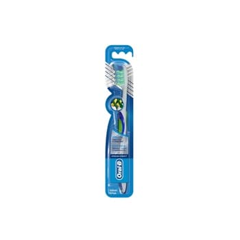 Oral-B Toothbrush Pro Expert Medium