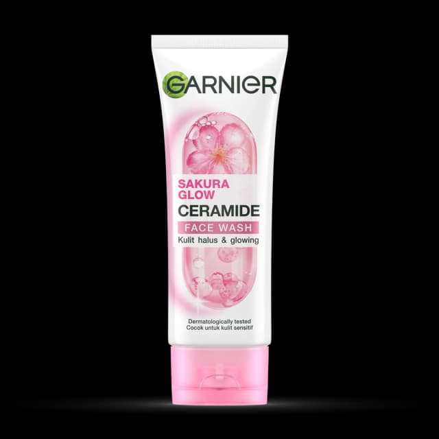 Garnier Sakura Glow Face Wash 100 ml-Ind