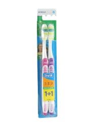 Oral B Maxi Clean Medium Toothbrush