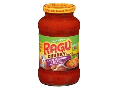 Ragu Chunky Pasta Sauce With Sauteed Onion & Garlic 680 Gr