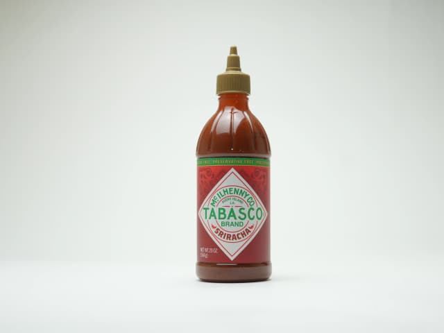 Tabasco Sriracha Sauce 20 Oz