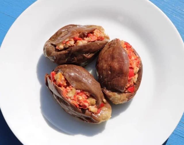 Mix Makdous With Nuts 200 g