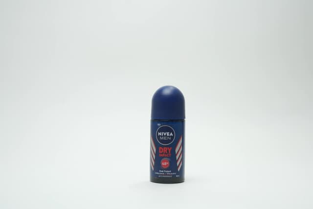 Nivea Dry Impact Male Roll On 50 ml
