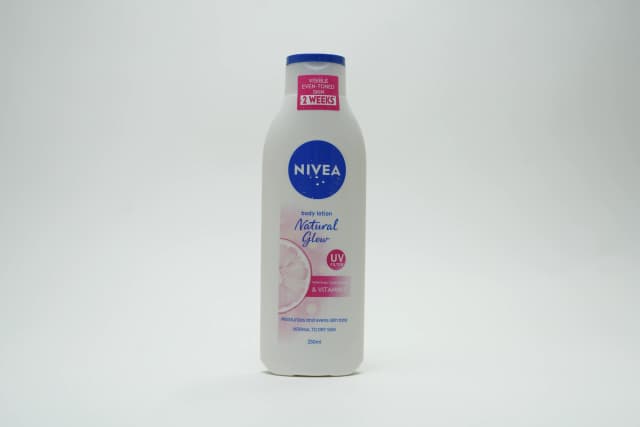 Nivea Whitening Body Lotion 250 ml