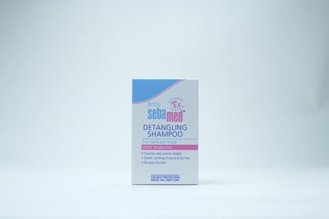 Sebamed Baby Detangling Shampoo 250 ml