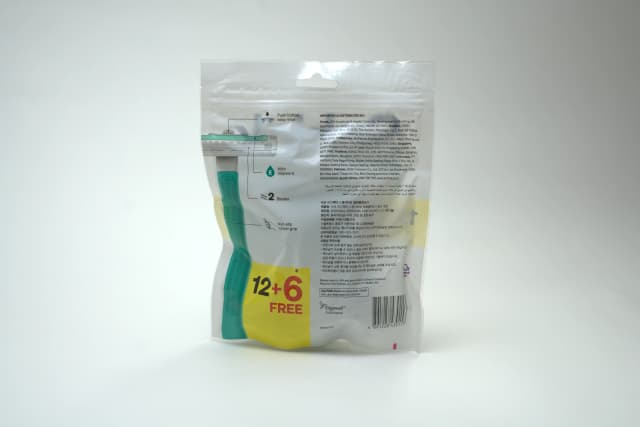 Schick Extra Ii Sensitive Disposable 18 pcs