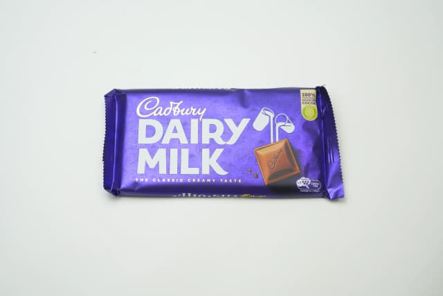 Cadbury Dairy Milk 230 g