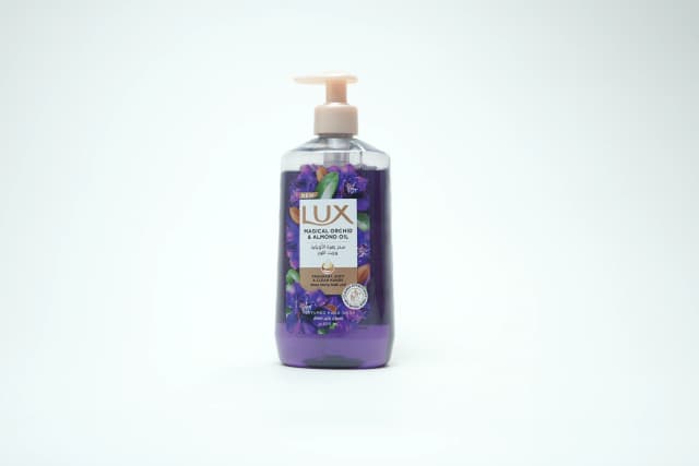 Lux Magical Beauty Handwash 500 ml