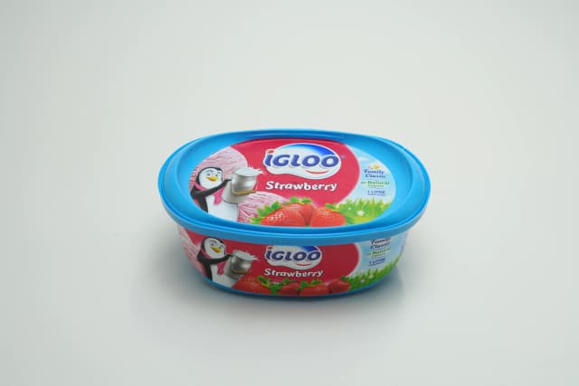 Igloo Strawberry Ice Cream 1 Litres