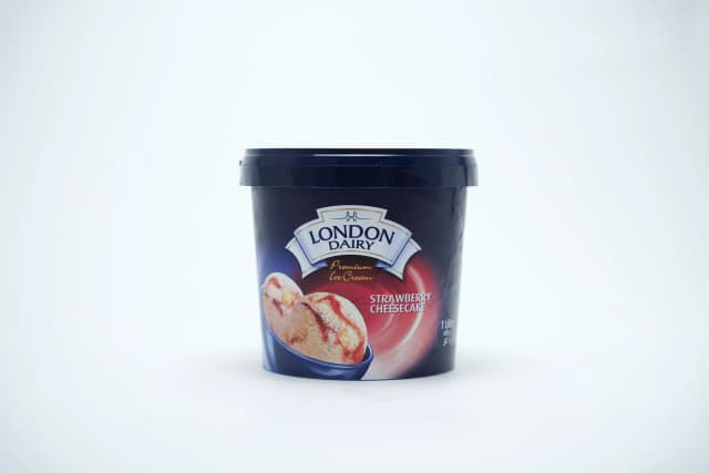London Dairy Strawberry Cheesecake Ice Cream 1 Litres