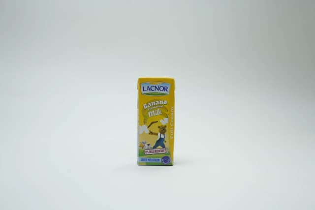 Lacnor Flavored Milk Banana 180 ml