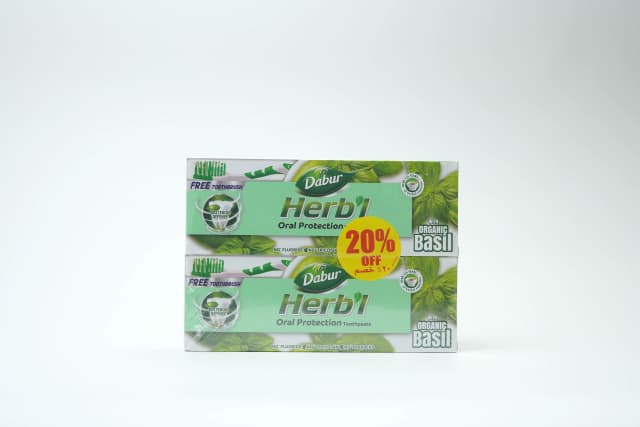 Dabur Herbal Whitening Toothpaste 150 g