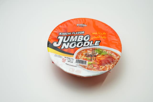 Paldo Jumbo King Bowl Noodle Kimchi 110 g