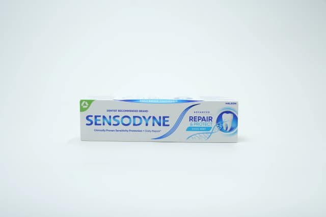Sensodyne Advanced Repair & Protect Toothpaste 75 ml