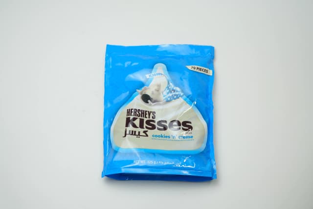 Hersheys Kisses Cookies N Creme 325 g