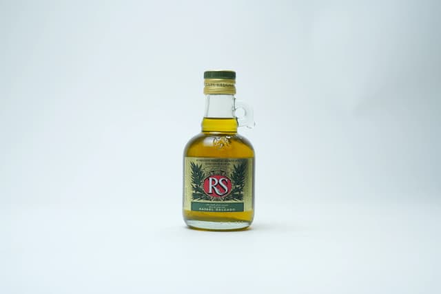 Rafael Salgado Olive Oil Bottle With Handle 250 ml