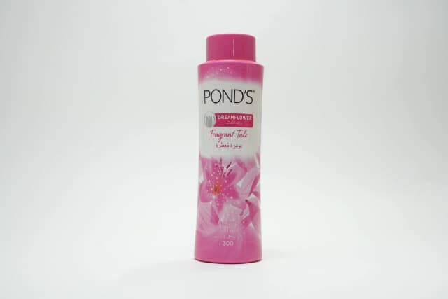 Ponds Dreamflower Talcum Powder 300 g