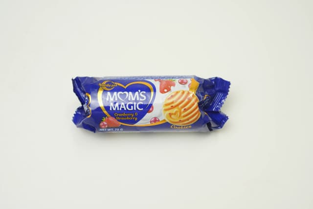 Sunfeast Mom Magic Fruit 75 g