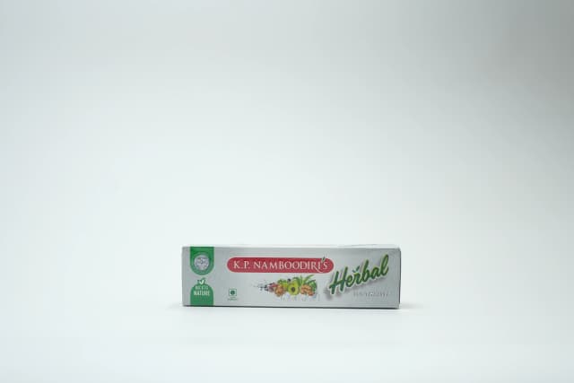 K.P. Namboodiri's Ayurvedic Toothpaste 125 g