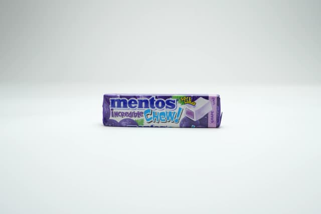 Mentos Incredible Chew Grape 45 g