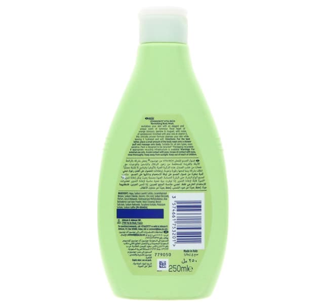 Johnsons Vita Rich Revitalizing Body Wash With Aloe Vera Vitamin E 250 Ml