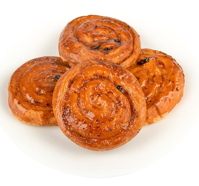 Bake Art Lulu Coconut Raisin Roll 3 Pcs