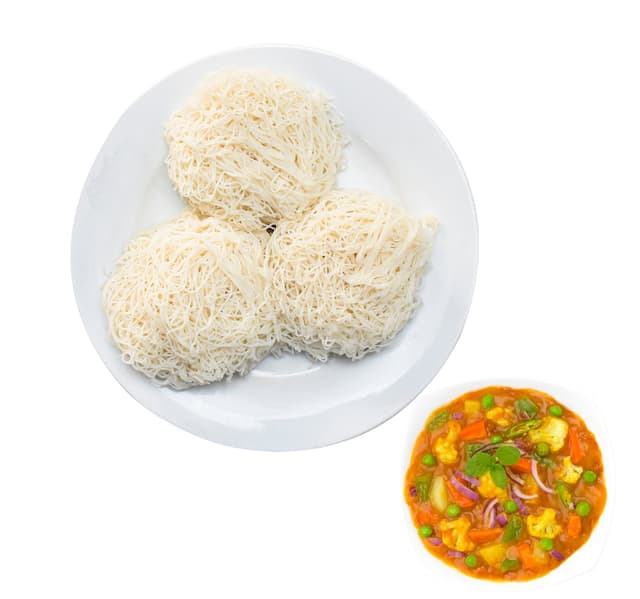 Idiyappam 3 Pcs Vegetable Curry