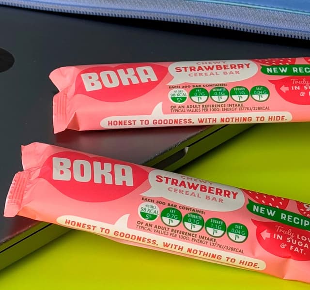 Boka Chewy Strawberry Cereal Bar Low Sugar Fat 30 G