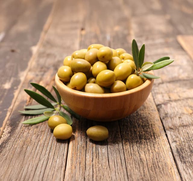 Spanish Whole Green Olives 300 G