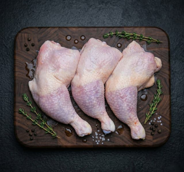 Fresh Chicken Legs Bone In 500 G