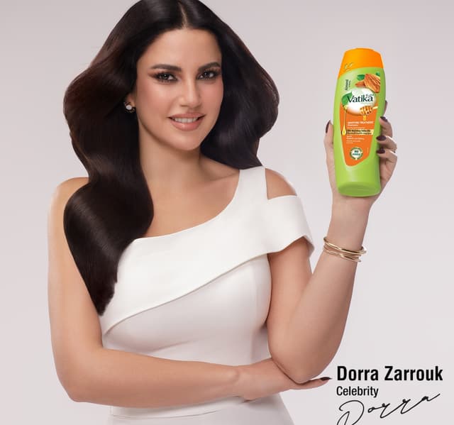 Vatika Naturals Moisture Treatment Shampoo With Almond And Honey For Dry
