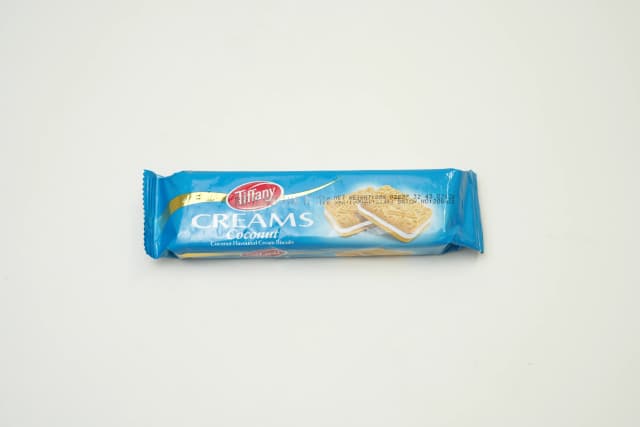 Tiffany Cream Biscuits Coconut 80 g