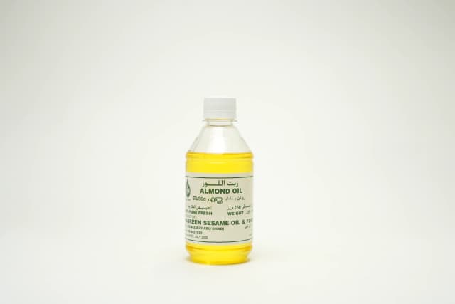 Nasreen Almond Oil 250 ml
