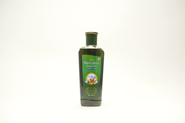 Himani Navratna Extra Thanda Cool Hair Oil 200 ml