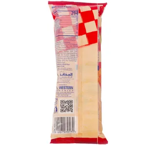 Lusine Flaky Butter Puff Strawberry 80 g