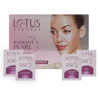 Lotus Herbals Radiant Pearl Facial Kit