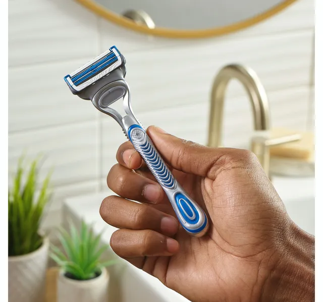 Gillette Skin Guard Mens Razor Refill For Sensitive Skin 4 Pcs
