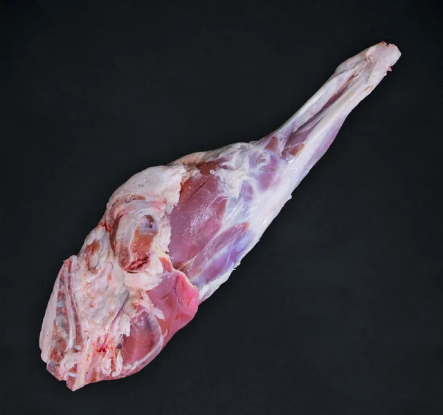 Fresh Saudi Lamb Leg Bone In 500 G