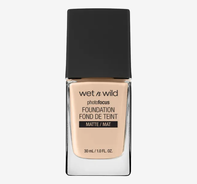 Wet N Wild Photo Focus Matte Foundation Soft Ivory