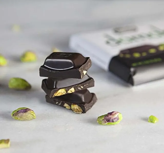 Nestle Damak Gece 82 Cocoa Chocolate With Pistachio 60 G