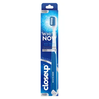 Closeup White Now Medium Whitening Toothbrush
