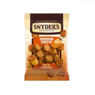 Snyder's Cheddar Cheese Pretzel Sandwiches 28G