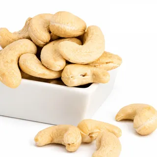 Bayara Medium Cashews per Kilo