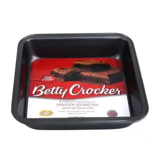 BETTY CROCKER SQUARE PAN 23.2X22CM 1004