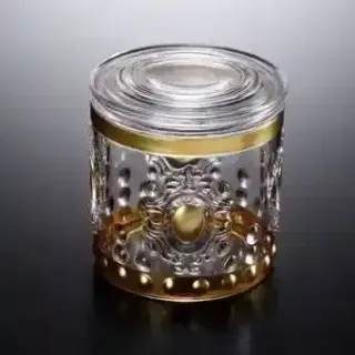 جرة أكريلك حجم صغير لون ذهبي