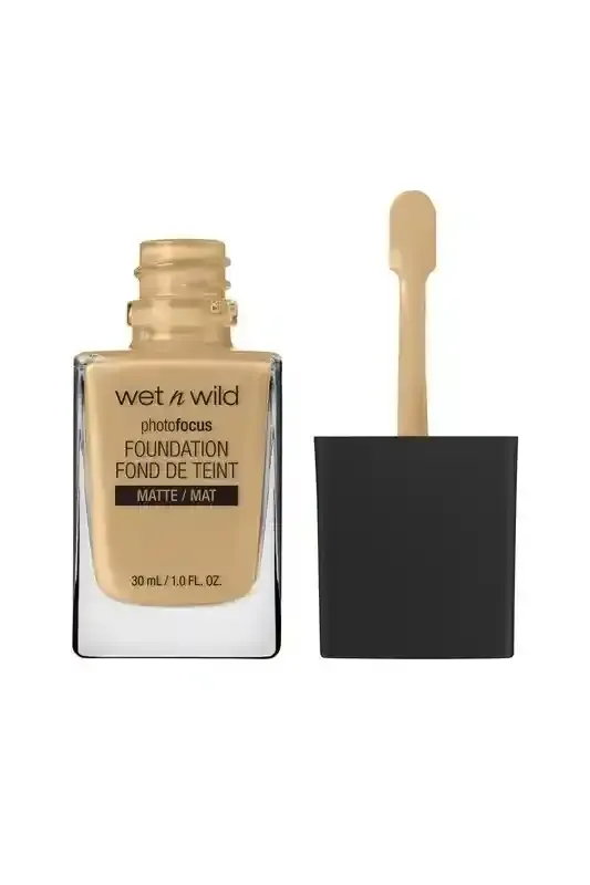 Wet N Wild Photofocus Foundation Golden Beige 30ml