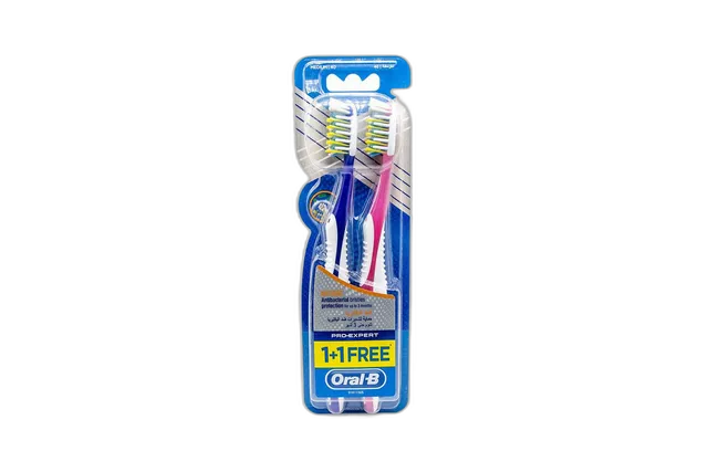 Oral B Pro/Exp 3D Clean T/Brush 40 Med 2 Pack