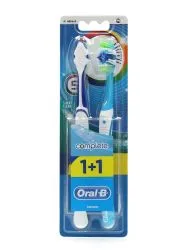 Oral B Complete 5Way Clean Medium Toothbrush
