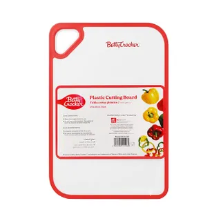 Betty Crocker Plastic Cutting Board