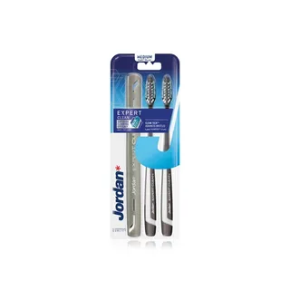 Jordan Expert Clean Medium Toothbrush